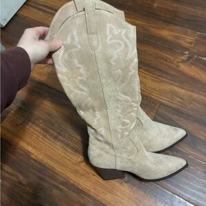Tan Suede Western Boots